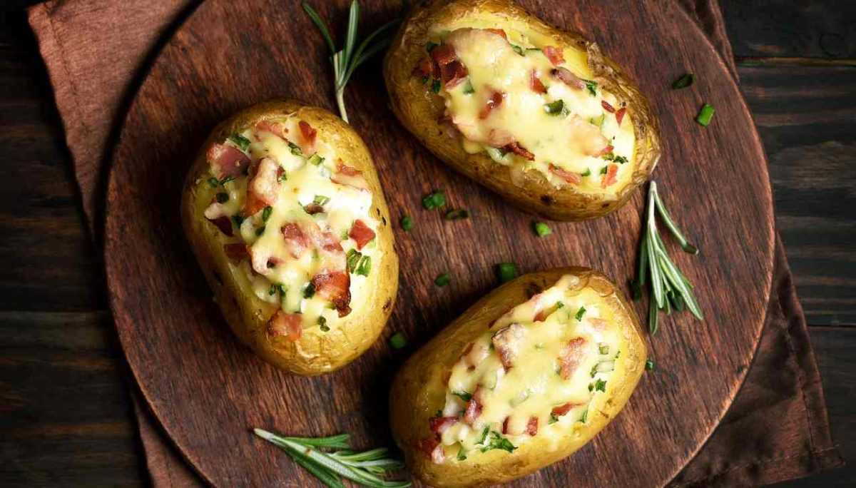 Gordon Ramsay's gluten-free recipes for Baked stuffed potatoes: a few ...